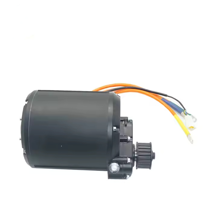 QS138 90h V3 Center Drive Motor 4000W Liquid Cooled Brushless Commutated Electric Motorcycle